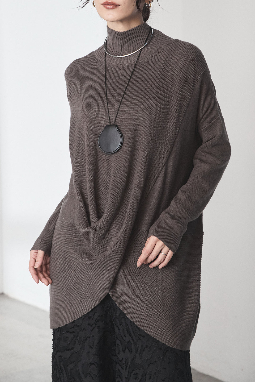 裾クロスデザインニットトップス