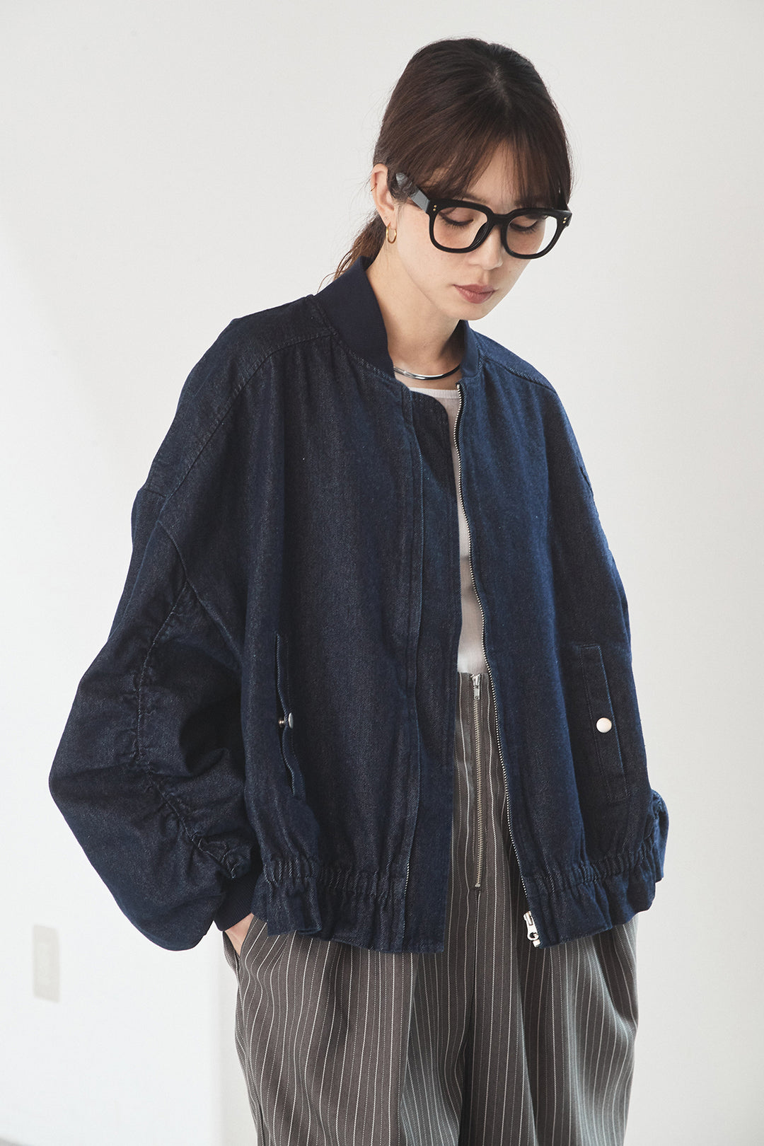 [SET]袖シャーリング裾フリルデニムブルゾン+レオパードサテンナロースカート(2set)