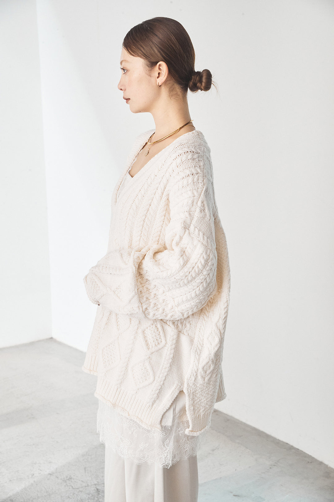 [SET]ケーブルVニットセーター+デニムサイドカットパンツ(2set)