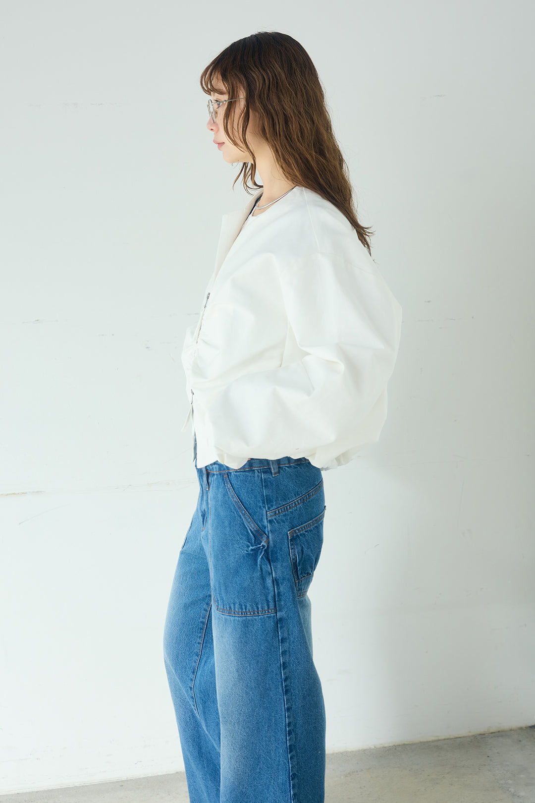 ノーカラーフロントギャザージップアウター