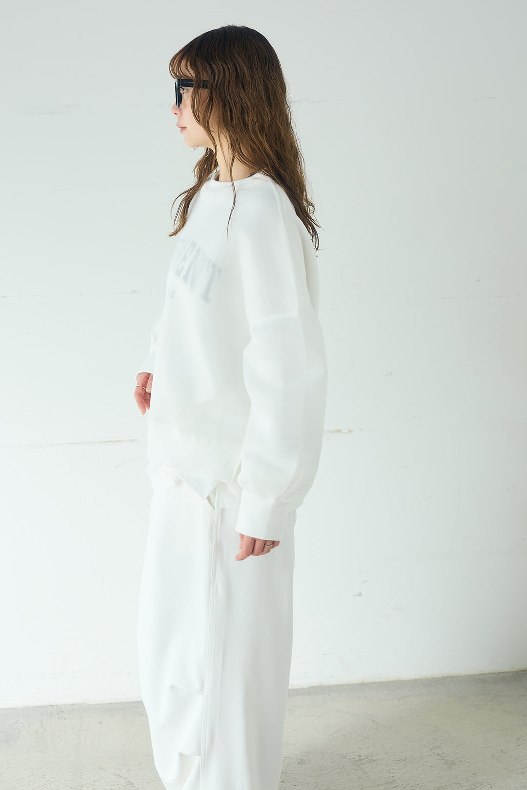 [SET]クリアダンボールプルオーバー+ランダムタックデザインワイドパンツ+フロントロゴビッグプルオーバー(3set)