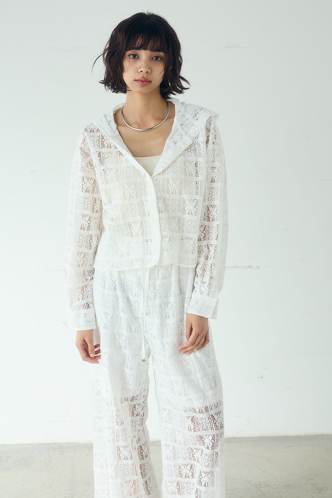 [SET]パッチワークレースショート丈フードシャツ+パッチワークレースイージーパンツ(2set)