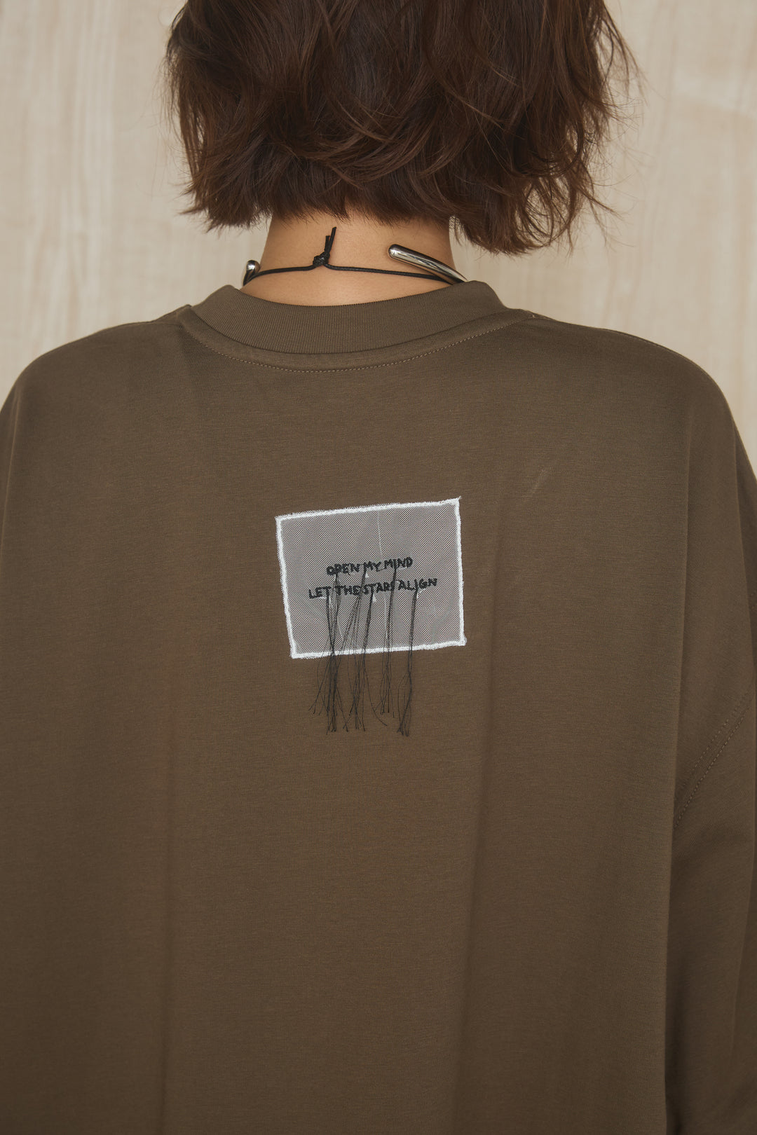 [SET]バックワンポイントデザインオーバーTシャツ+リラックスレオパードナロースカート(2set)