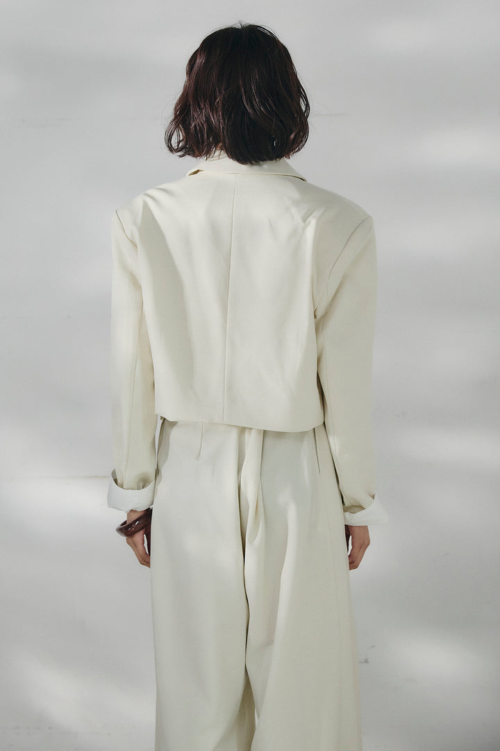 メタルプレートショート丈ジャケット