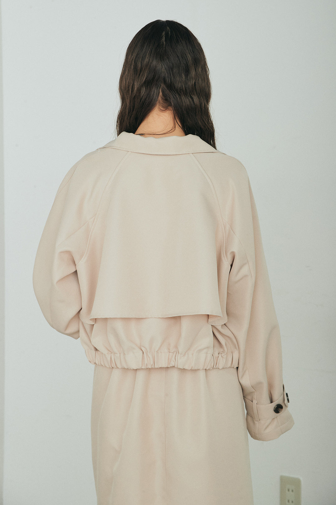 ショート丈デザイントレンチコート