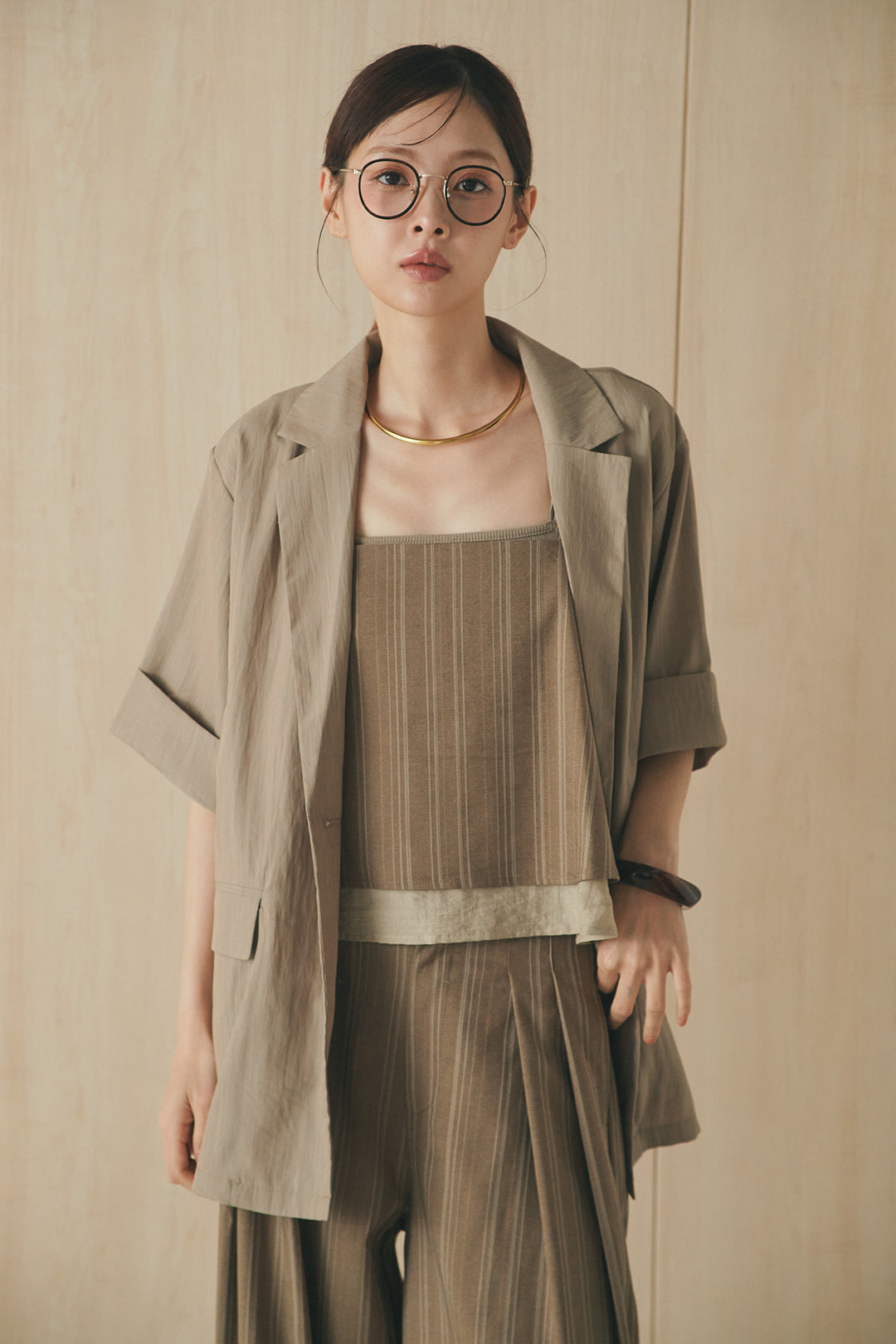 [SET]リネンライクテーラードハーフスリーブジャケット+リネンライク2タックワイドパンツ+半袖モノトーングラフィックトップス(3set)