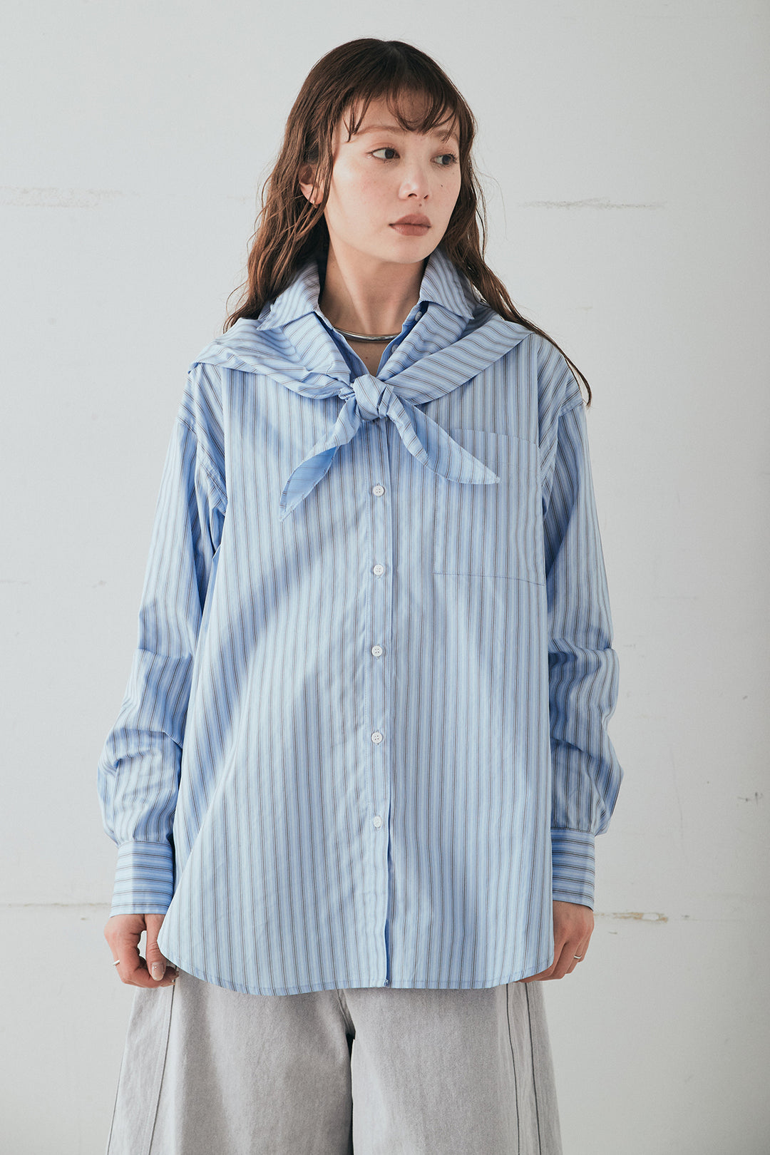 [SET]ランダムストライプスカーフ付きシャツ+デニムサイドフリルパンツ(2set)