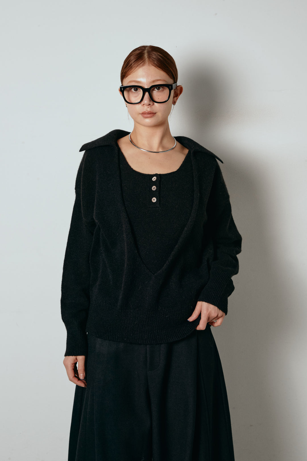 [SET]襟付きレイヤードニットトップス+ポーチベルト付きカーブパンツ(2set)