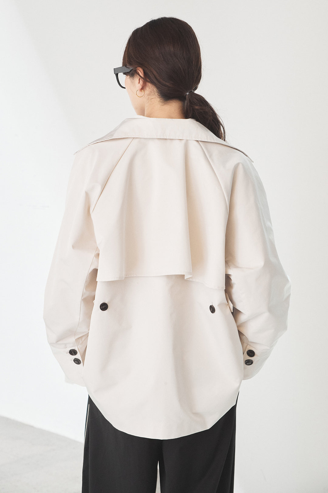 ナイロントレンチコート