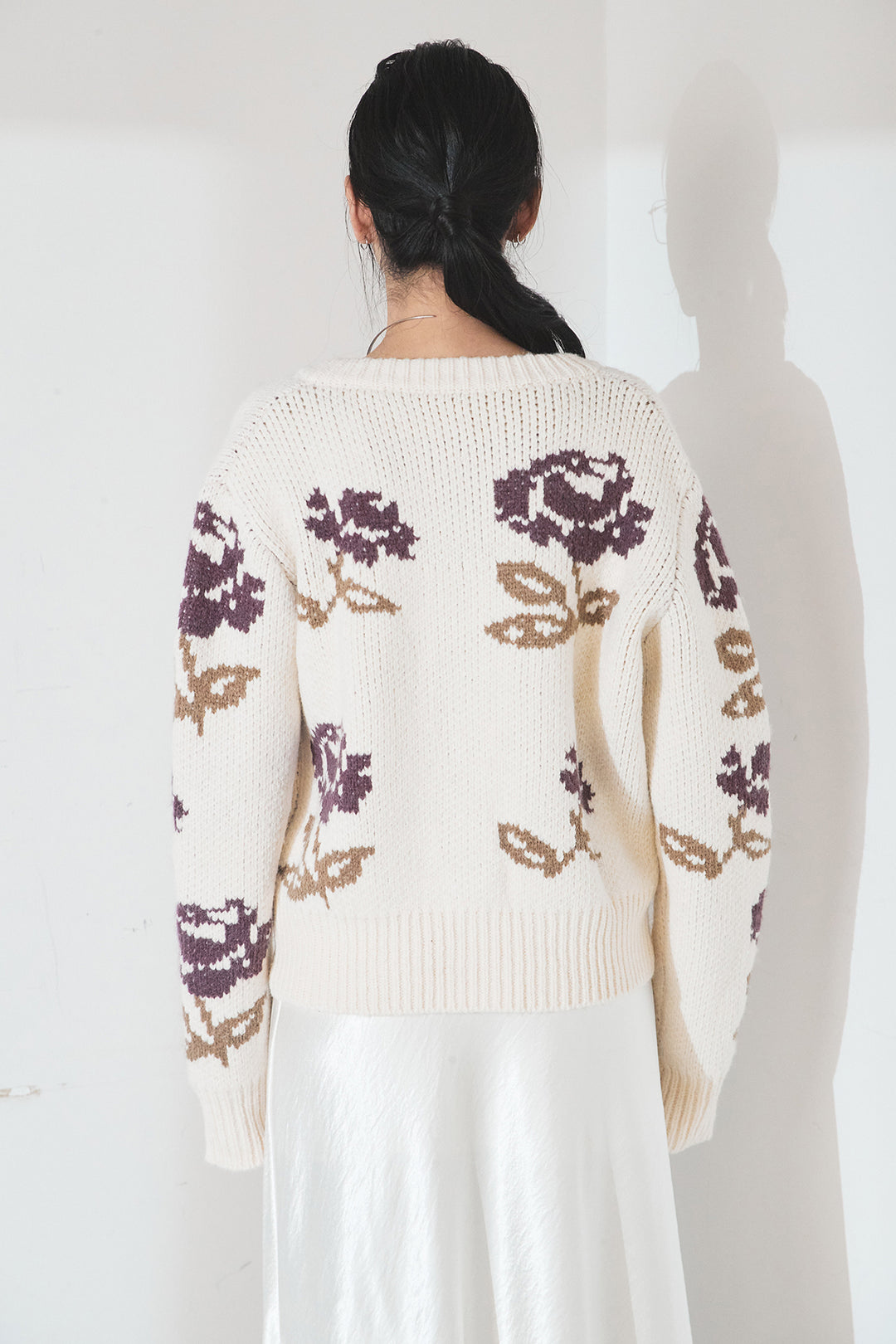 [SET]花柄ジャガードニットカーディガン+裾レースデザインサテンスカート(2set)