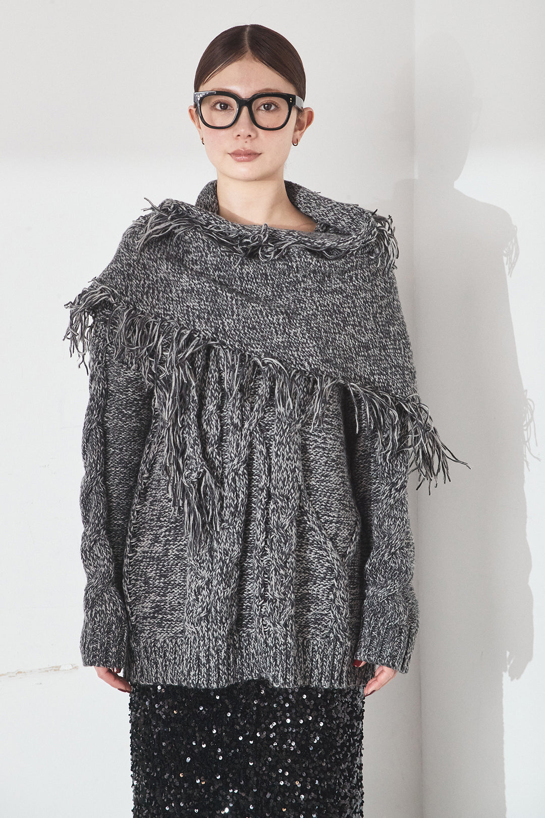 フリンジニットスカーフ巻きトップス