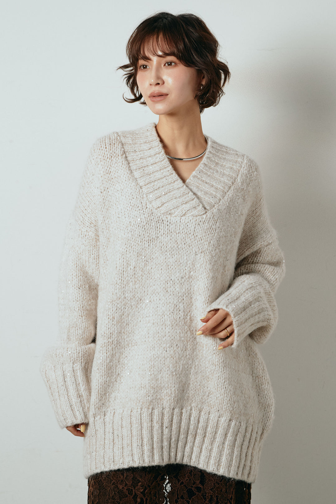 [SET]Vネックラメニットトップス+レース刺繍レイヤードフレアパンツ(2set)