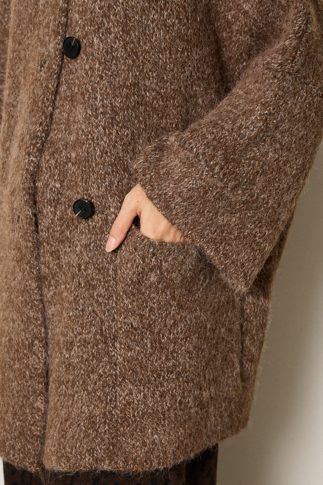 [SET]アシンメトリーボタンニットカーディガン+レオパードジャガードニットパンツ(2set)