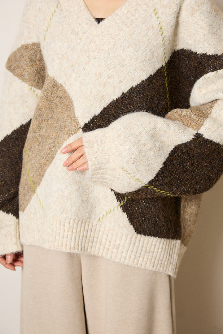 ルーズアーガイルVネックニット