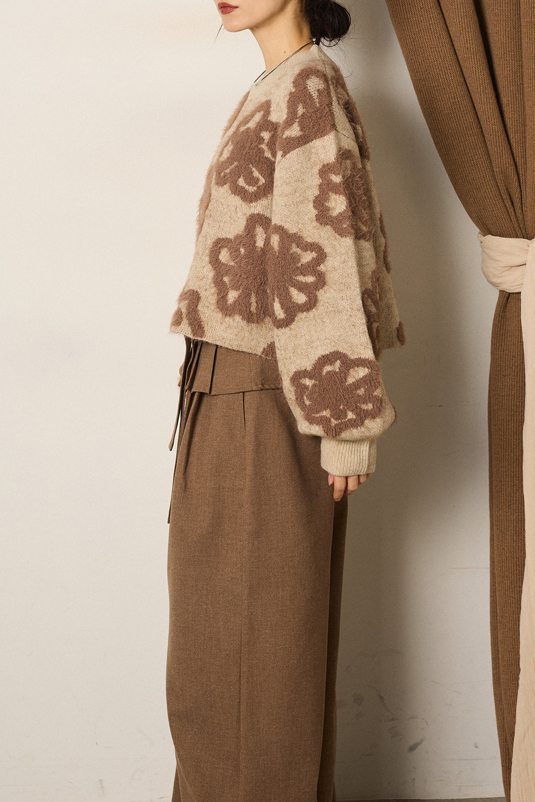 BIGフラワー柄ジャガードニットプルオーバー