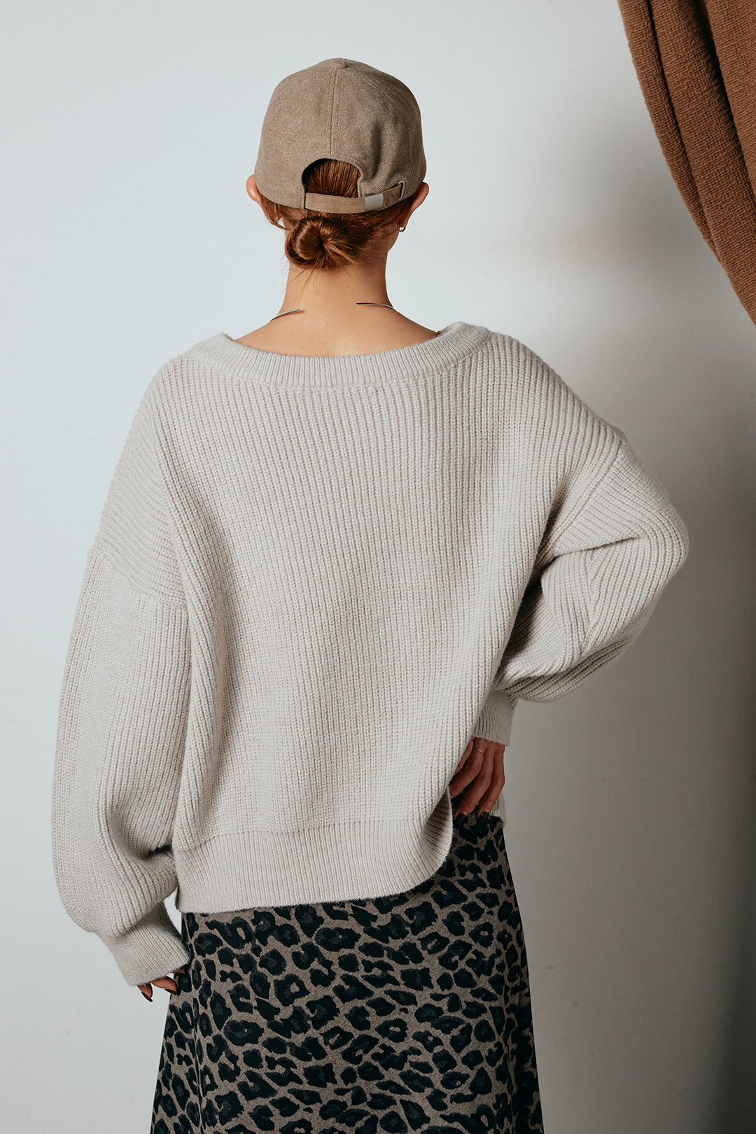 [SET]ロゴジャガードニットトップス+レオパードロングスカート(2set)