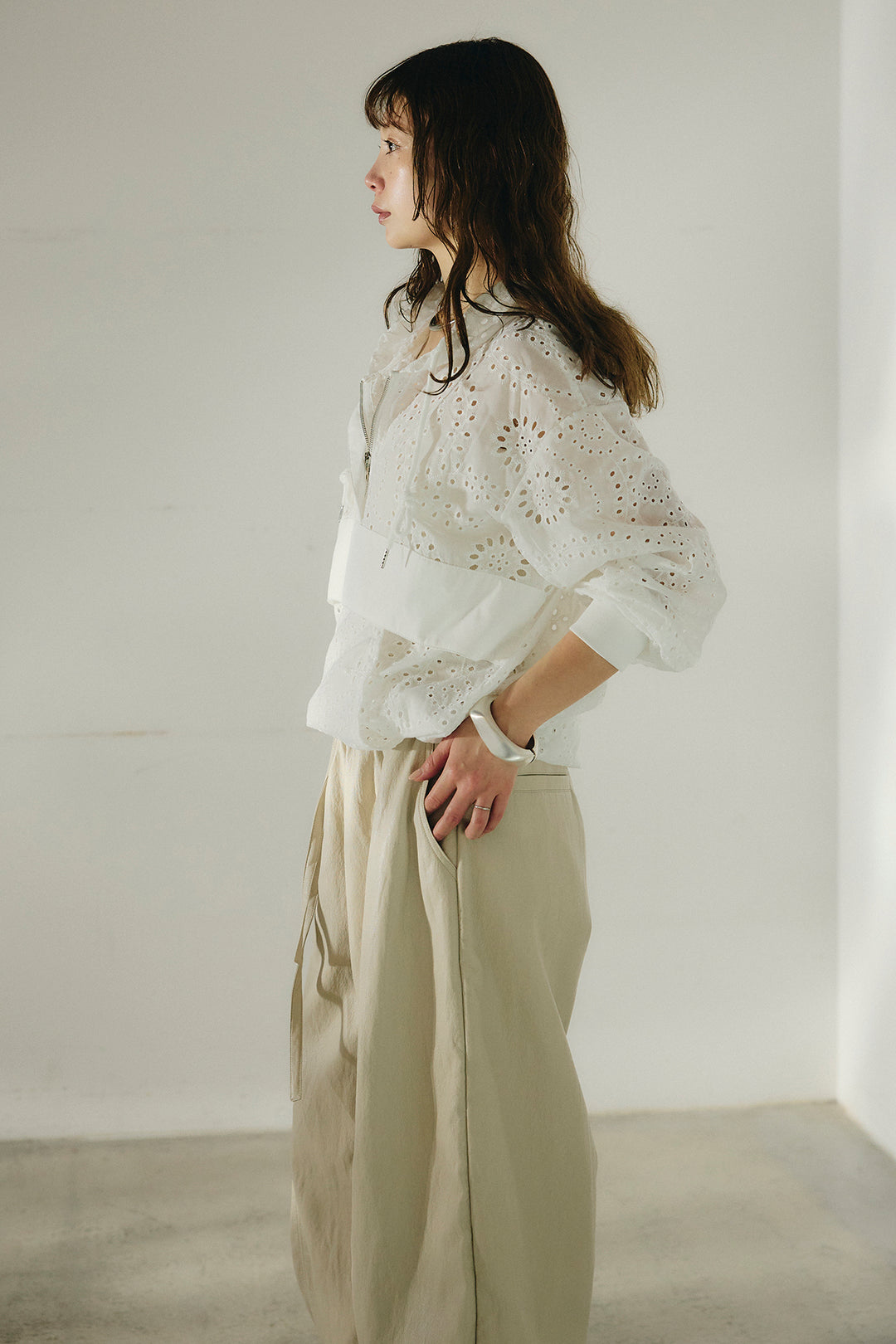 [SET]レースハーフジップアップフーディー+ベルト付きツータックワイドパンツ(2set)