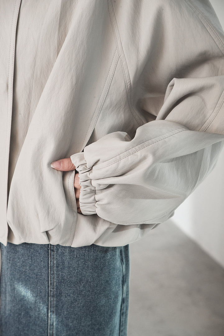 スタンドネックレザーライクブルゾン