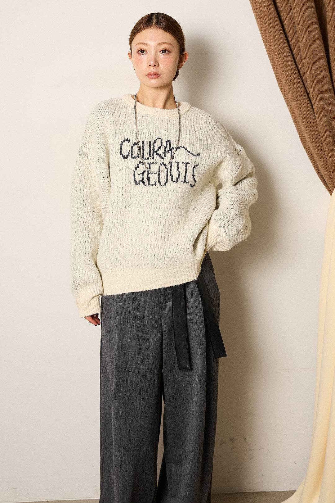 ロゴシャギーニットプルオーバー