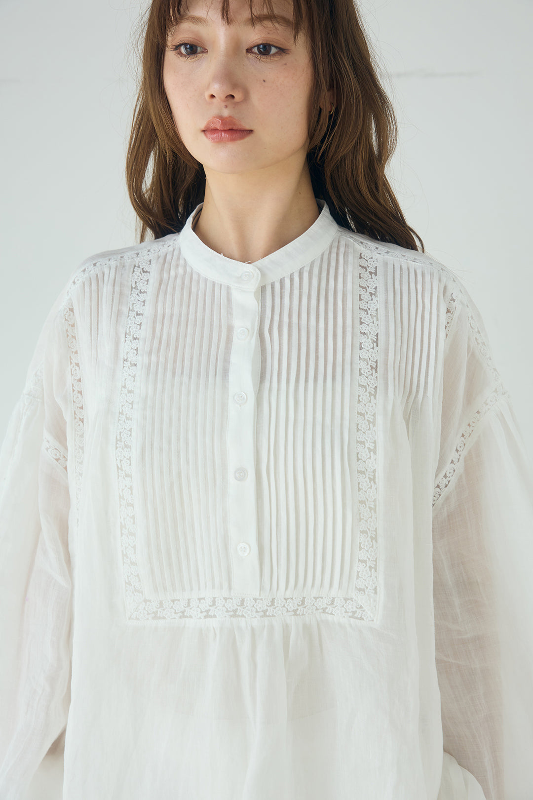 [SET]レース刺繍ラインバンドカラーシャツ+リネンライクピンストライプサイドデザインパンツ(2set)