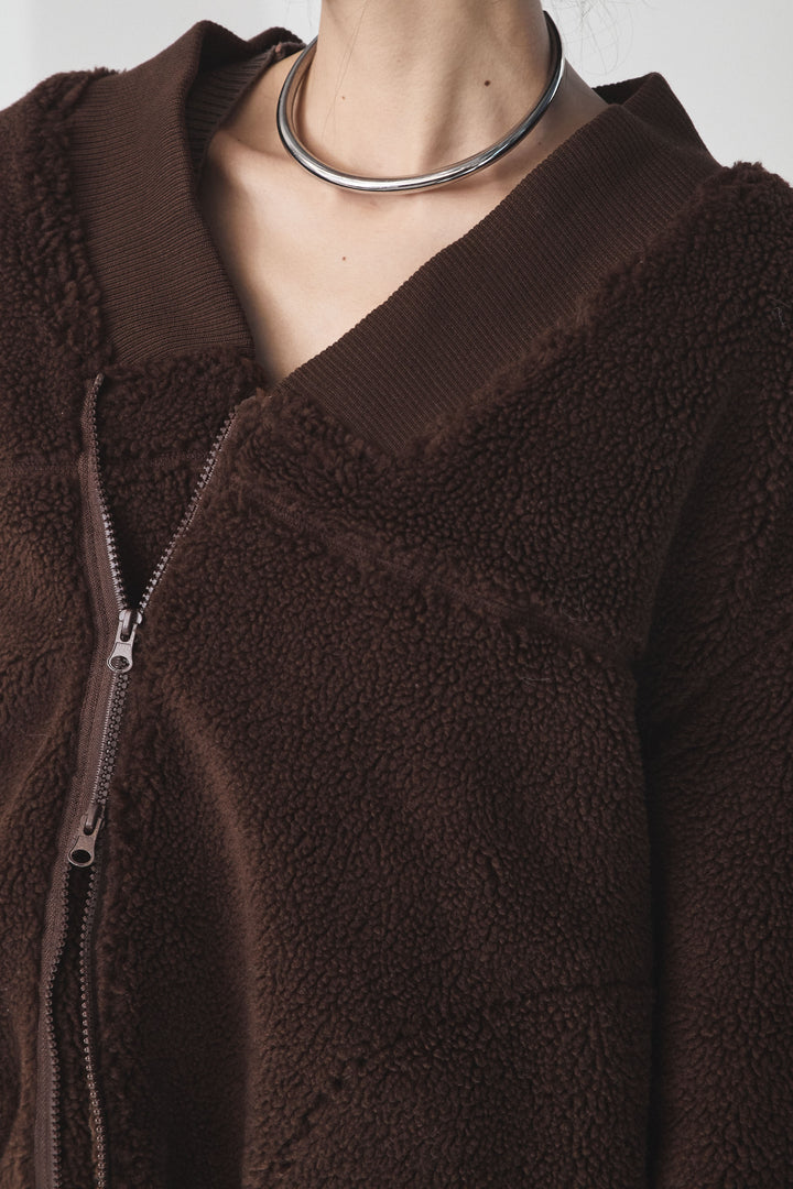 ノーカラーリブボアアウター