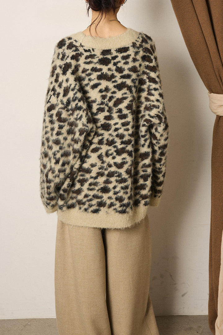 【即納】起毛Vネックレオパード柄ニットカーディガン