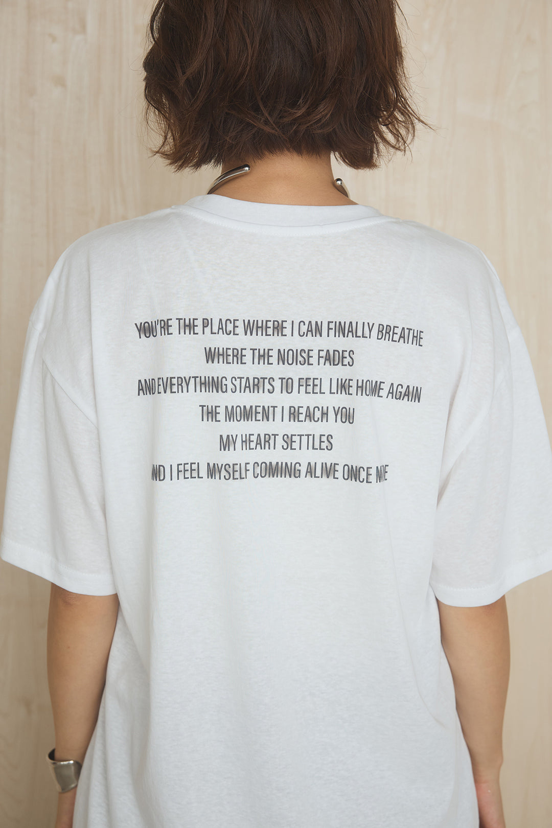 英字フロントロゴプリントTシャツ