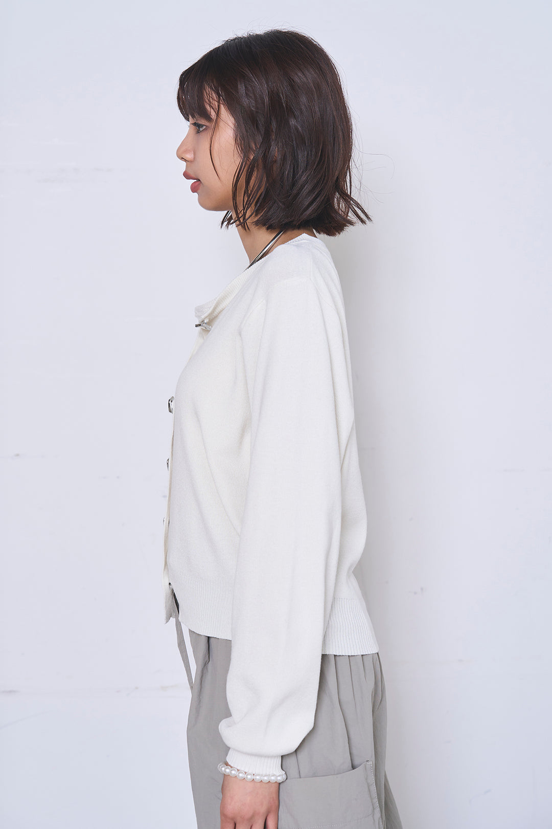 [SET]リサイクルポリニュアンス釦カーデ+ベルトループデザインハイウエストタックパンツ(2set)