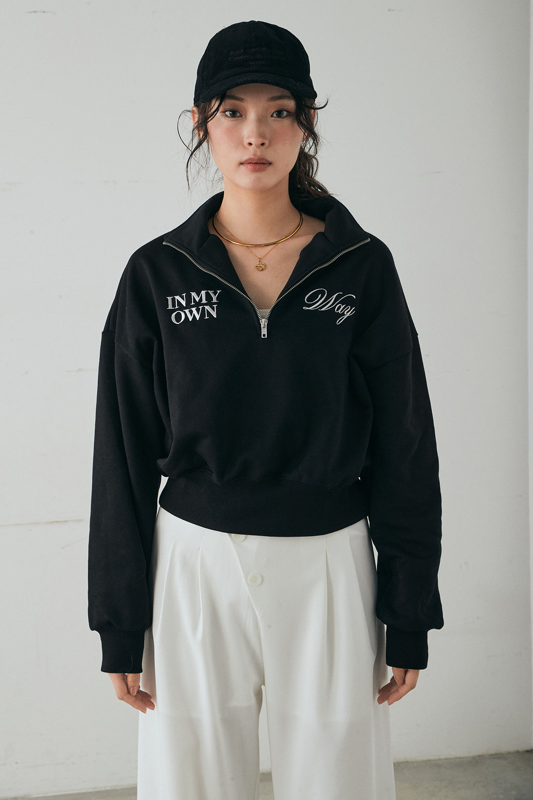 [SET]裏毛ロゴ刺繍ハーフZIPスウェット+斜めボタンタック入りスラックス(2set)