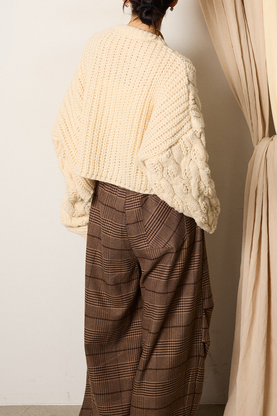 [SET]ケーブルリラックスショートニット+箔プリントBIGシルエットロングスリーブTシャツ+レオパードジャガードニットパンツ(3set)