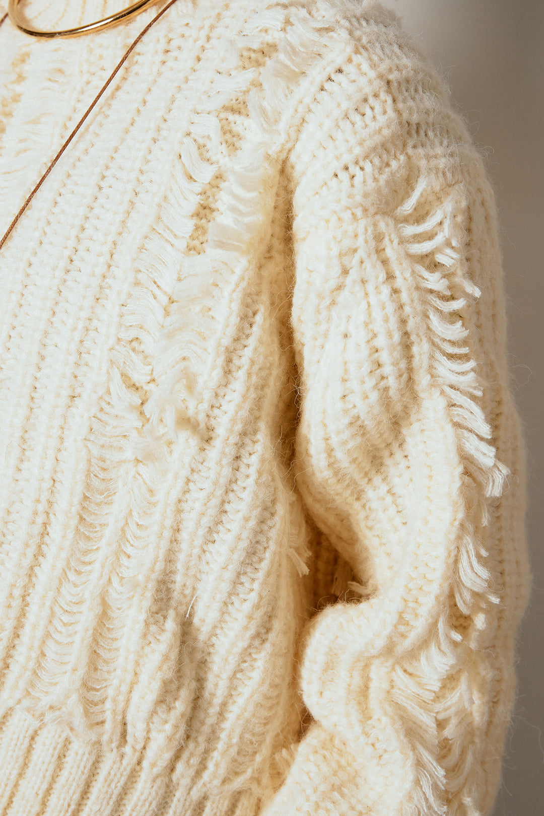 フリンジタートルショートニット