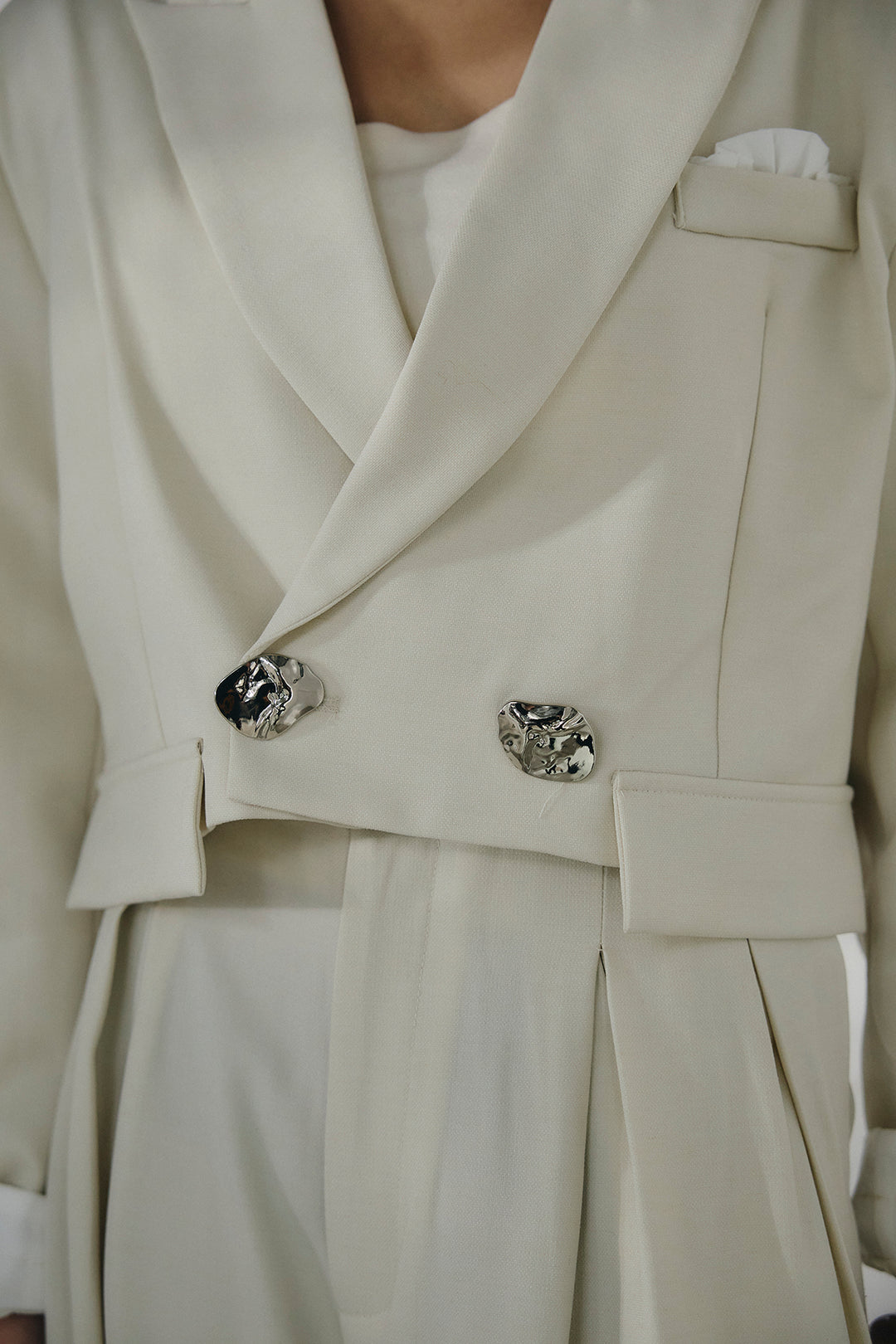 [SET]メタルプレートショート丈ジャケット+メタルプレートタックワイドパンツ(2set)