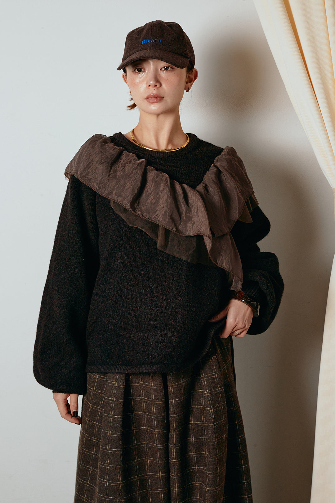 [SET]アシンメトリーフリルニットトップス+ポーチベルト付きカーブパンツ(2set)