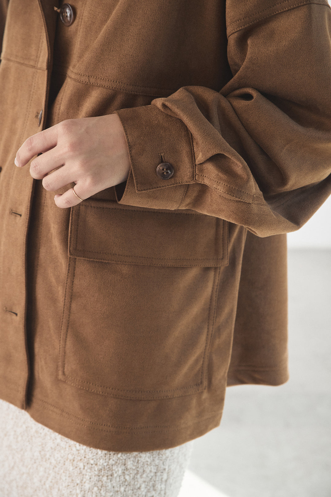 デカポケスエポンジャケット