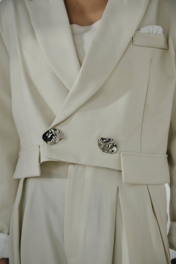 メタルプレートショート丈ジャケット