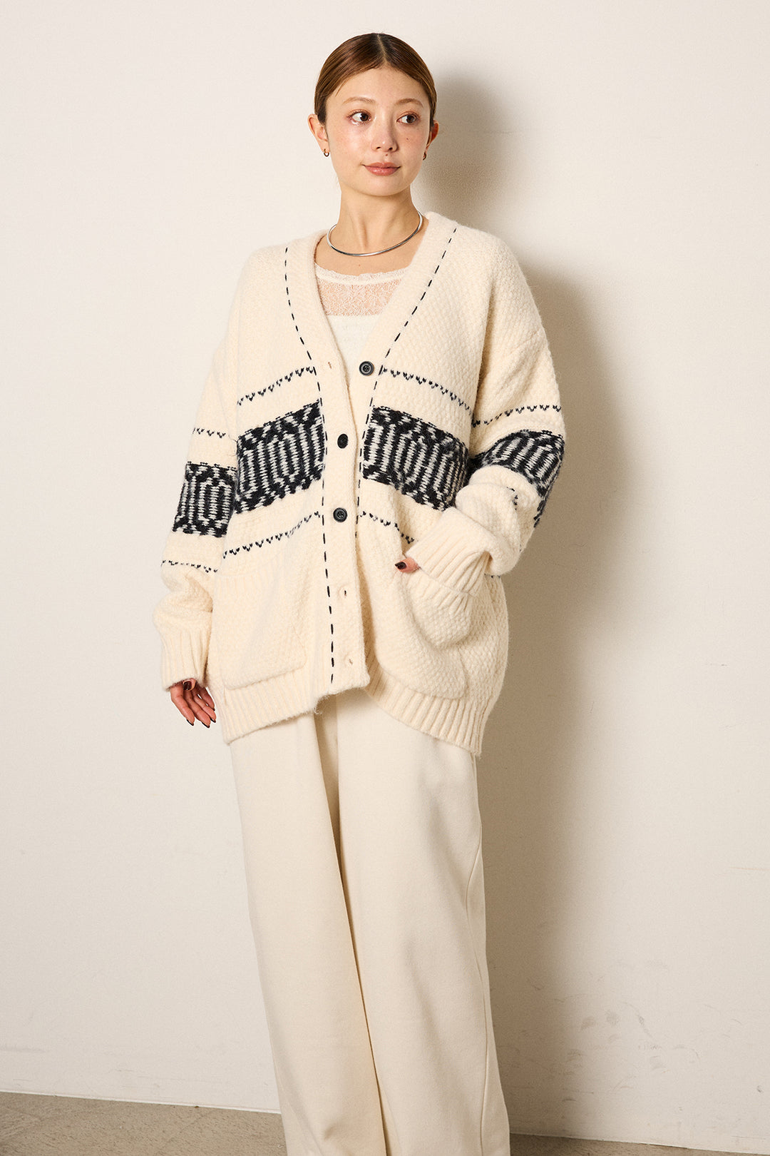 ライン柄ステッチニットカーディガン