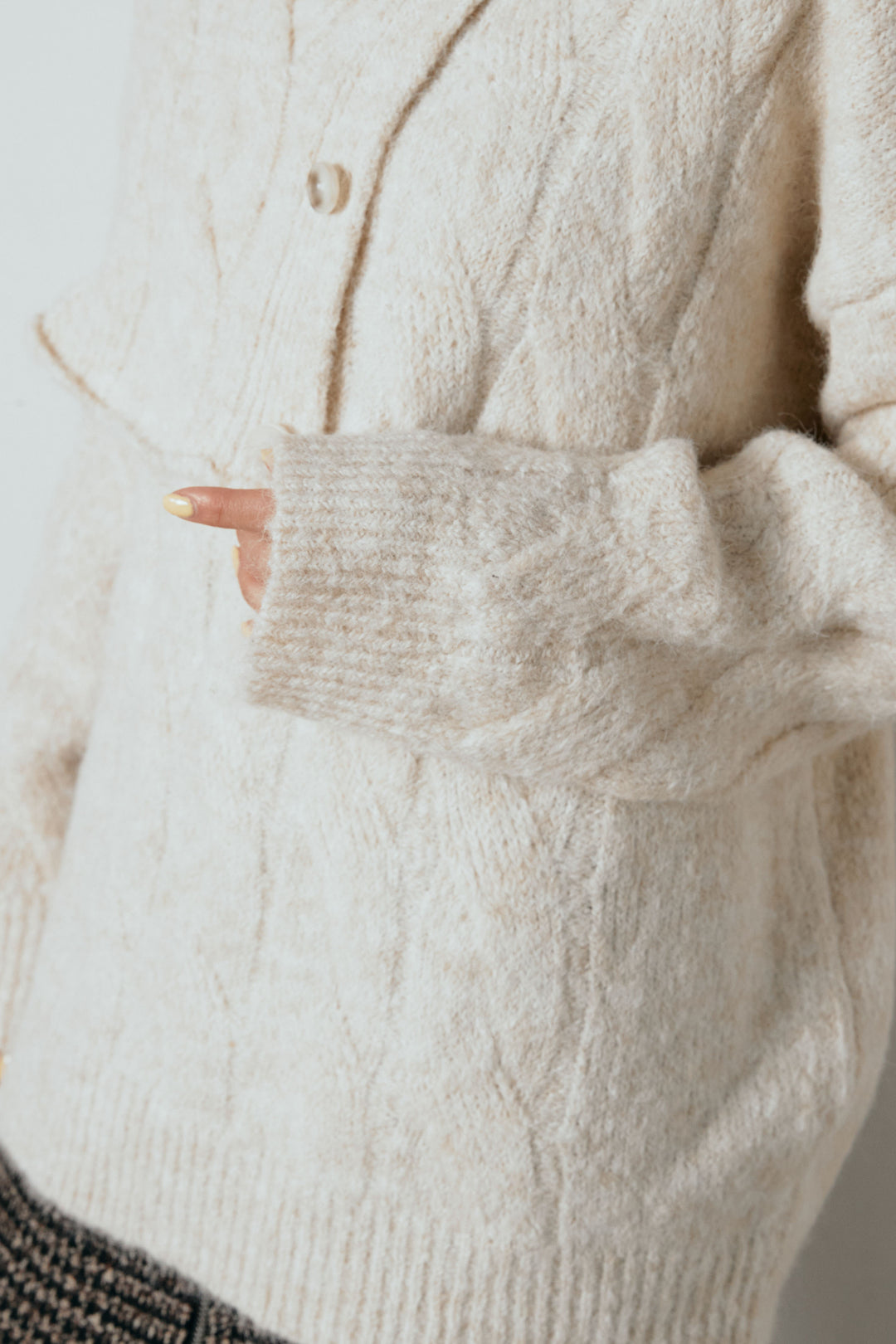 ケープデザインケーブルニットトップス