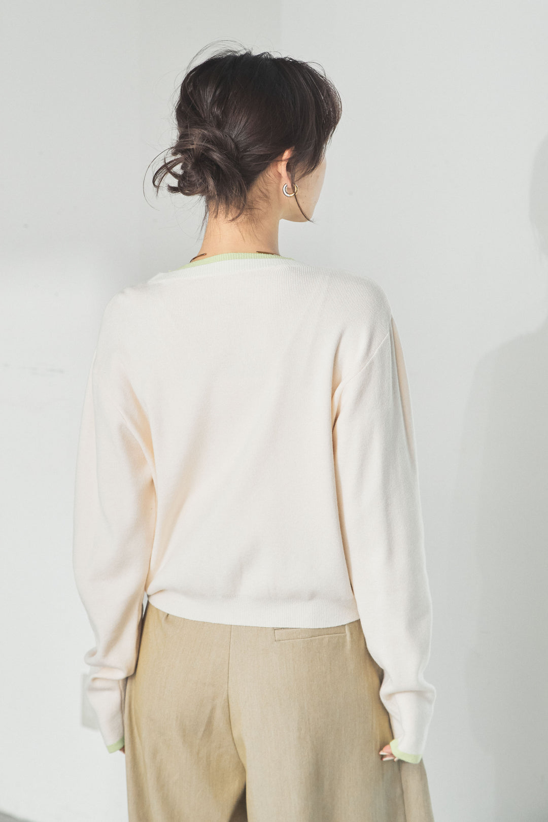 レイヤード風配色ニットカーディガン/アイボリー