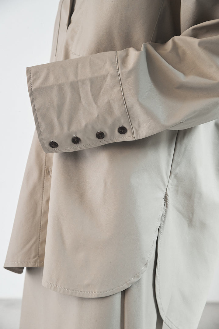 ウォッシャブルエコレザービックカフスシャツ