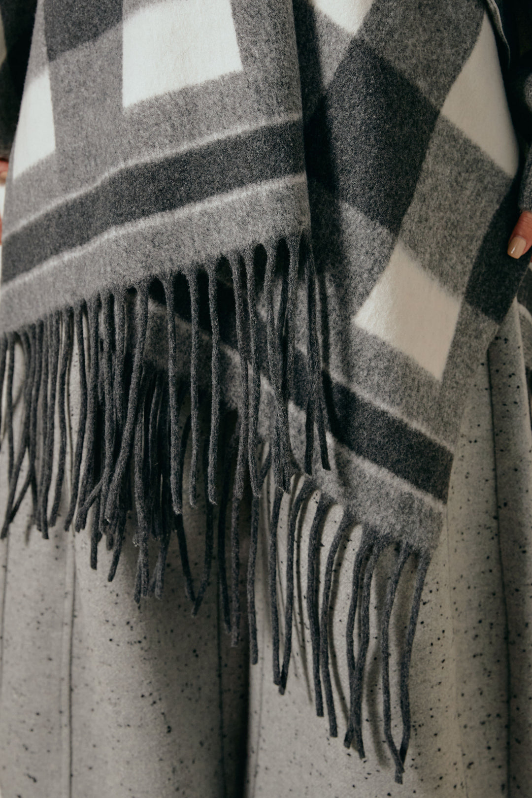 [SET]裾フリンジ柄ポンチョアウター+ノースリーブニットロングワンピース(2set)