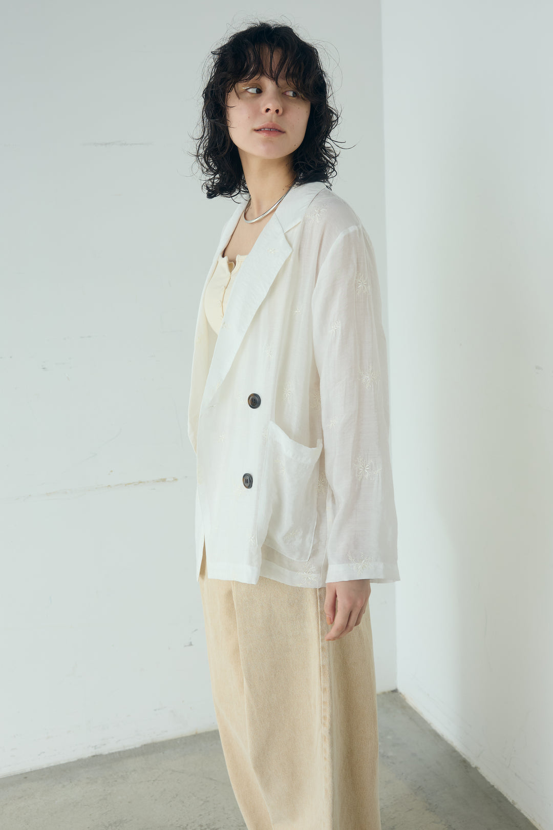 シアー刺繍ダブルジャケット