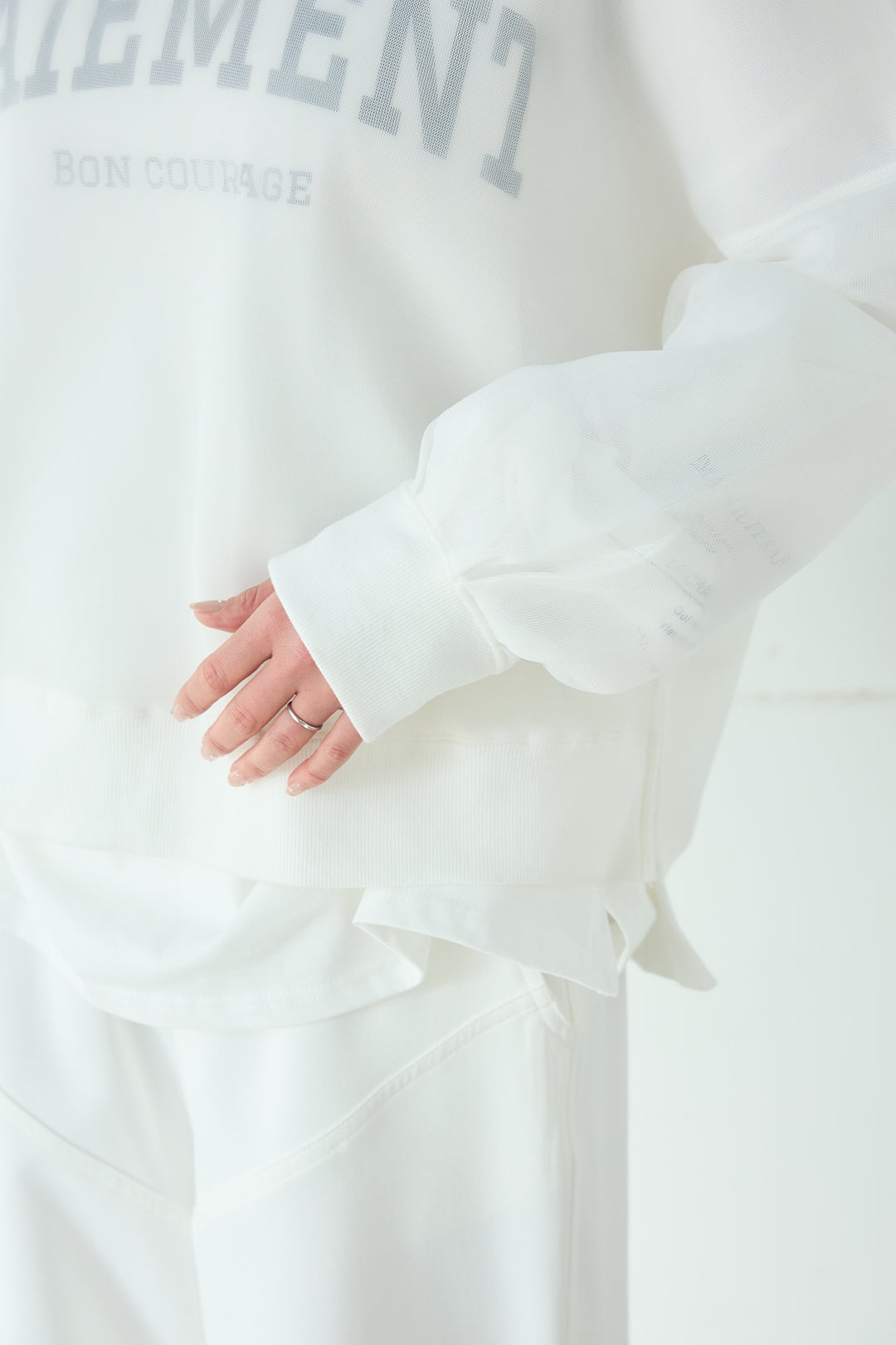 [SET]クリアダンボールプルオーバー+ランダムタックデザインワイドパンツ+フロントロゴビッグプルオーバー(3set)