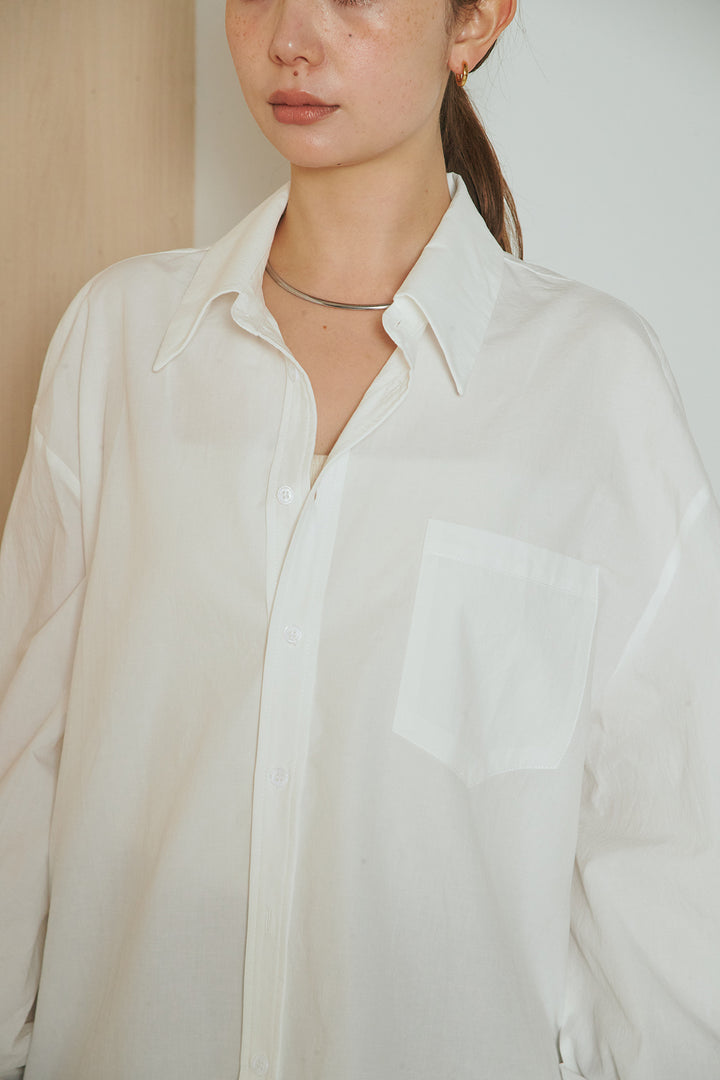 フラワー柄スカーフ付きシャツ