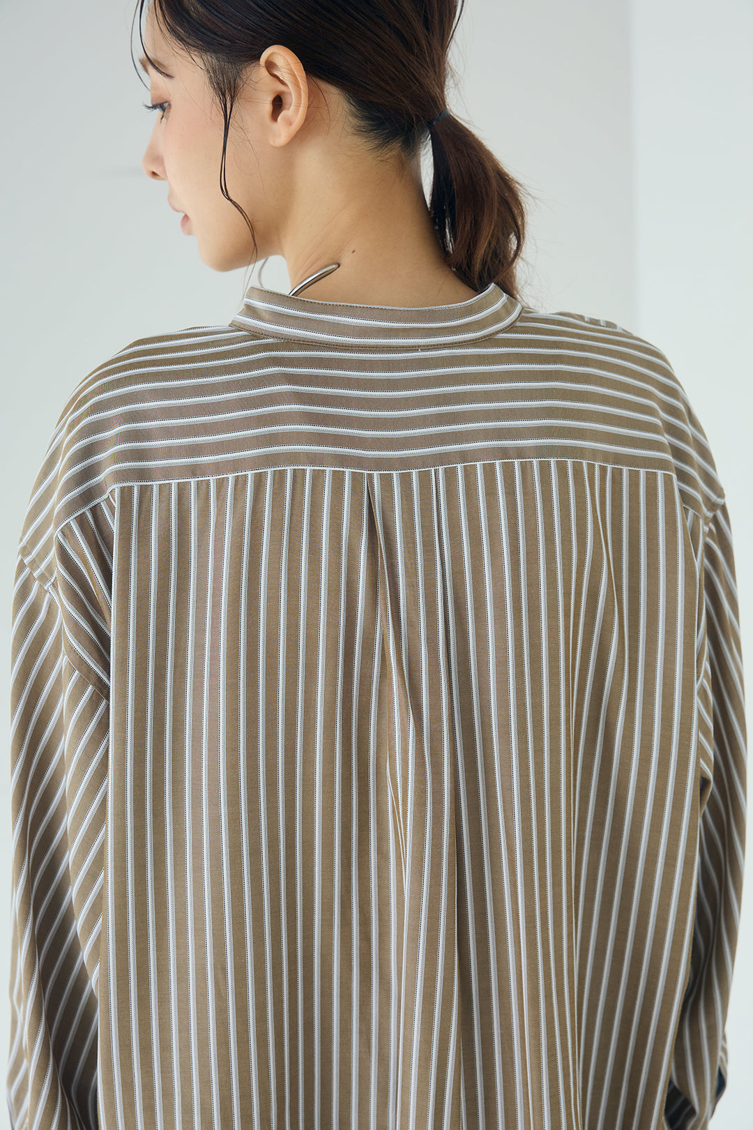 [SET]レーヨンストライプスカーフ+ツイル配色ステッチバレルパンツ+レーヨンストライプバンドカラー長袖シャツ(3set)