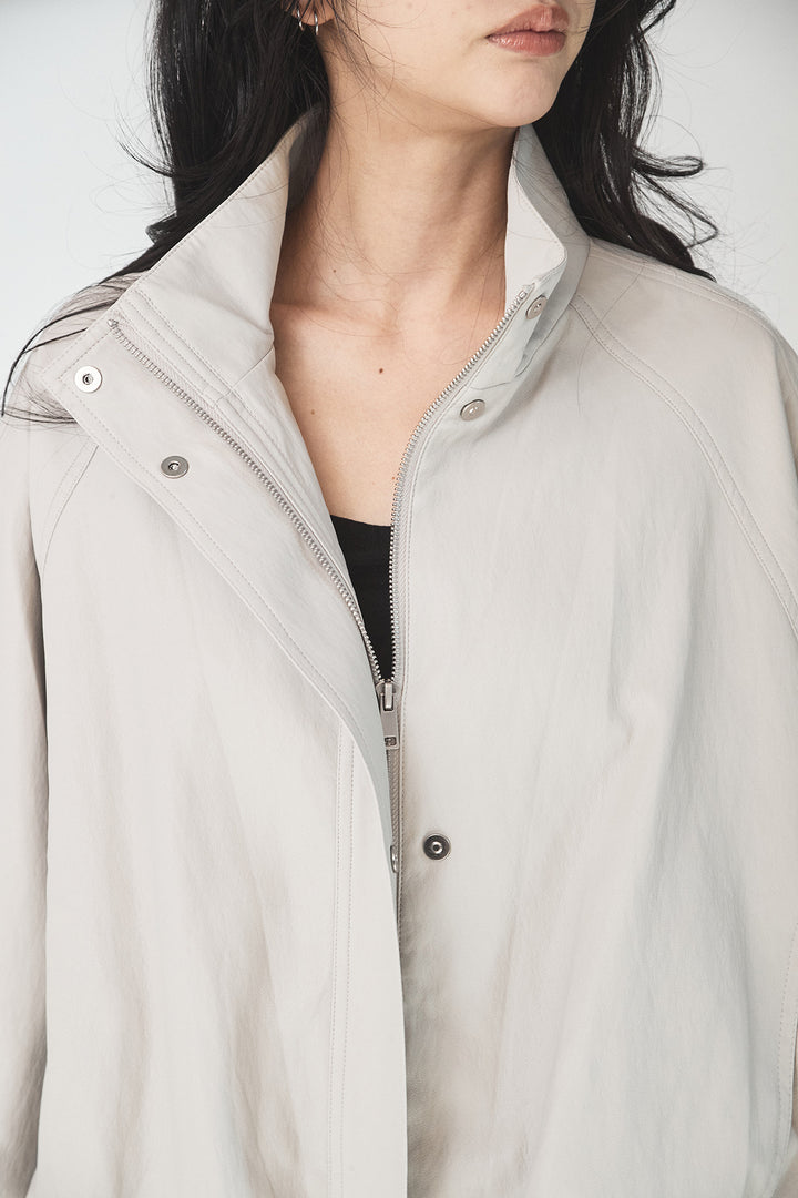 スタンドネックレザーライクブルゾン