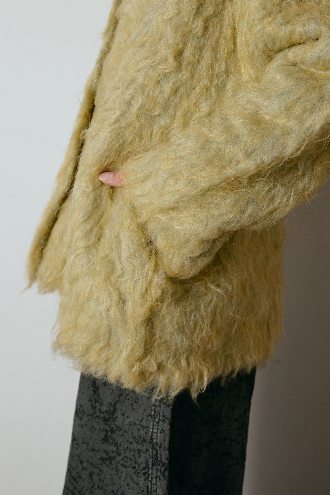 [SET]ウェーブシャギーニットジャケット+スウェードライク裾フリンジスカート(2set)