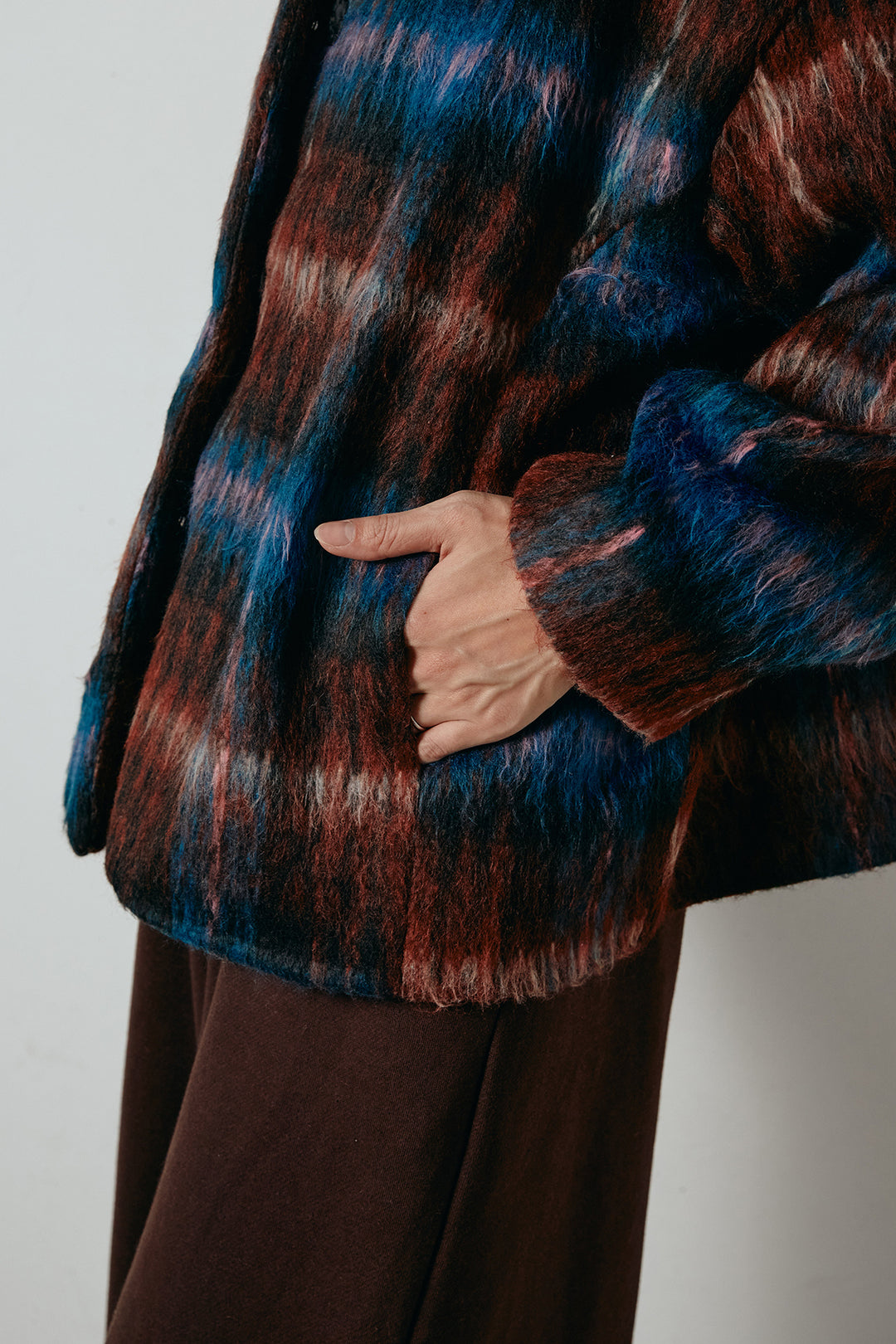 [SET]ノーカラーシャギーチェックアウター+ポーチベルト付きカーブパンツ(2set)