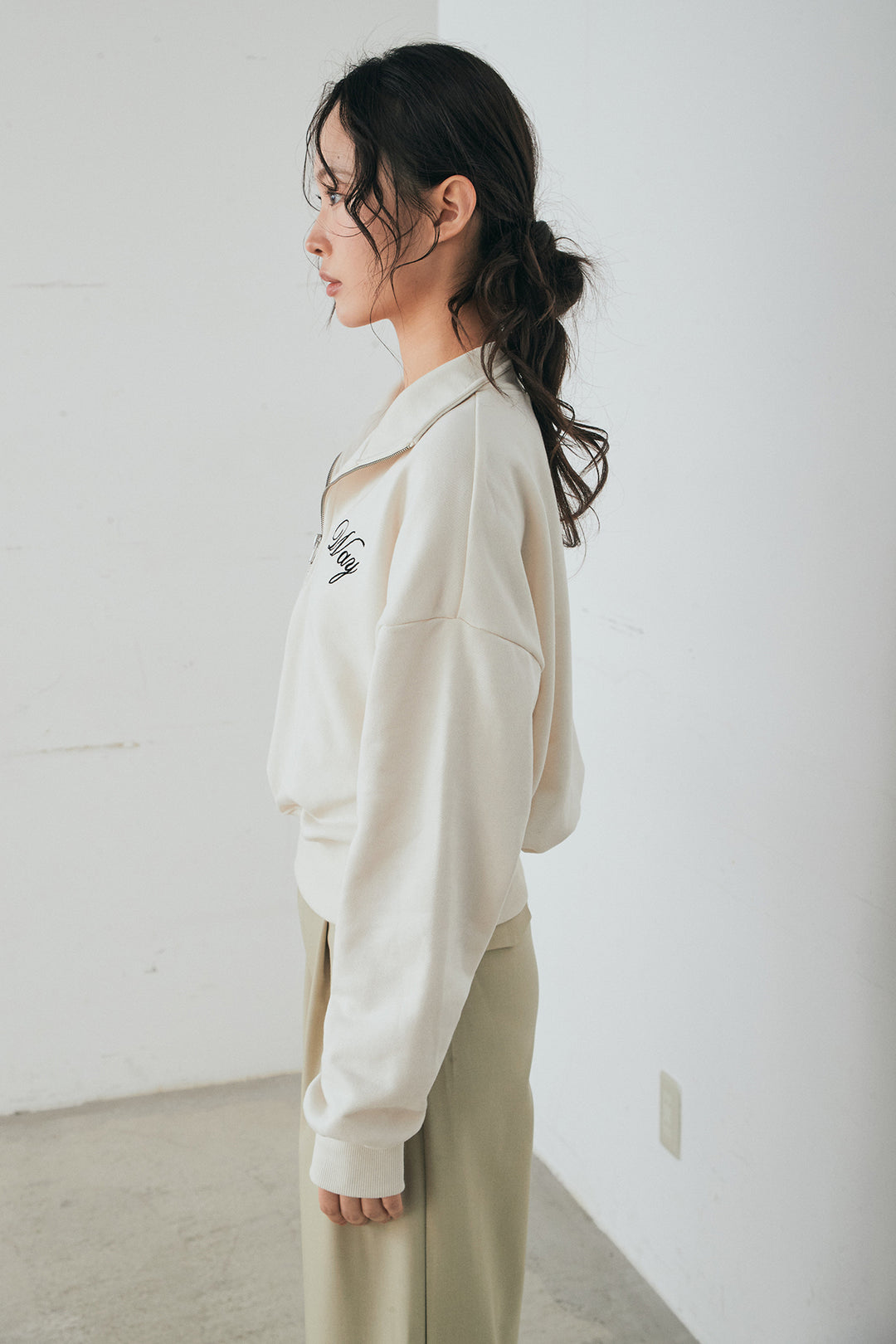 [SET]裏毛ロゴ刺繍ハーフZIPスウェット+斜めボタンタック入りスラックス(2set)