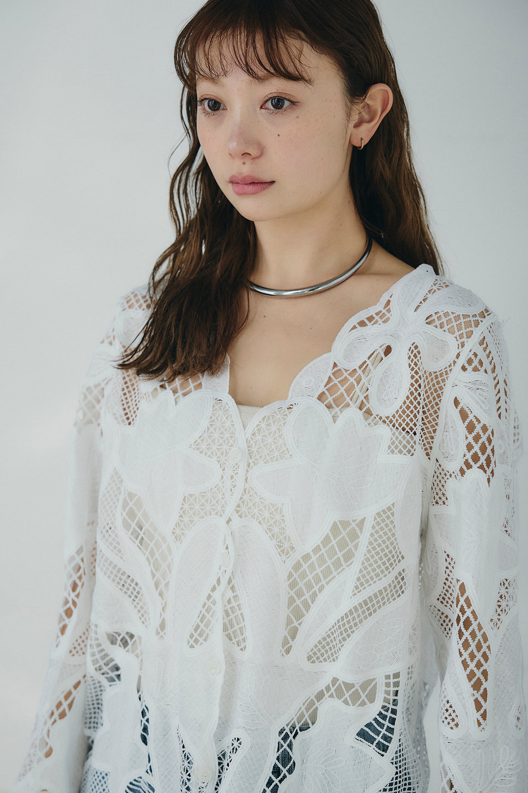 フラワー刺繍レースブラウス