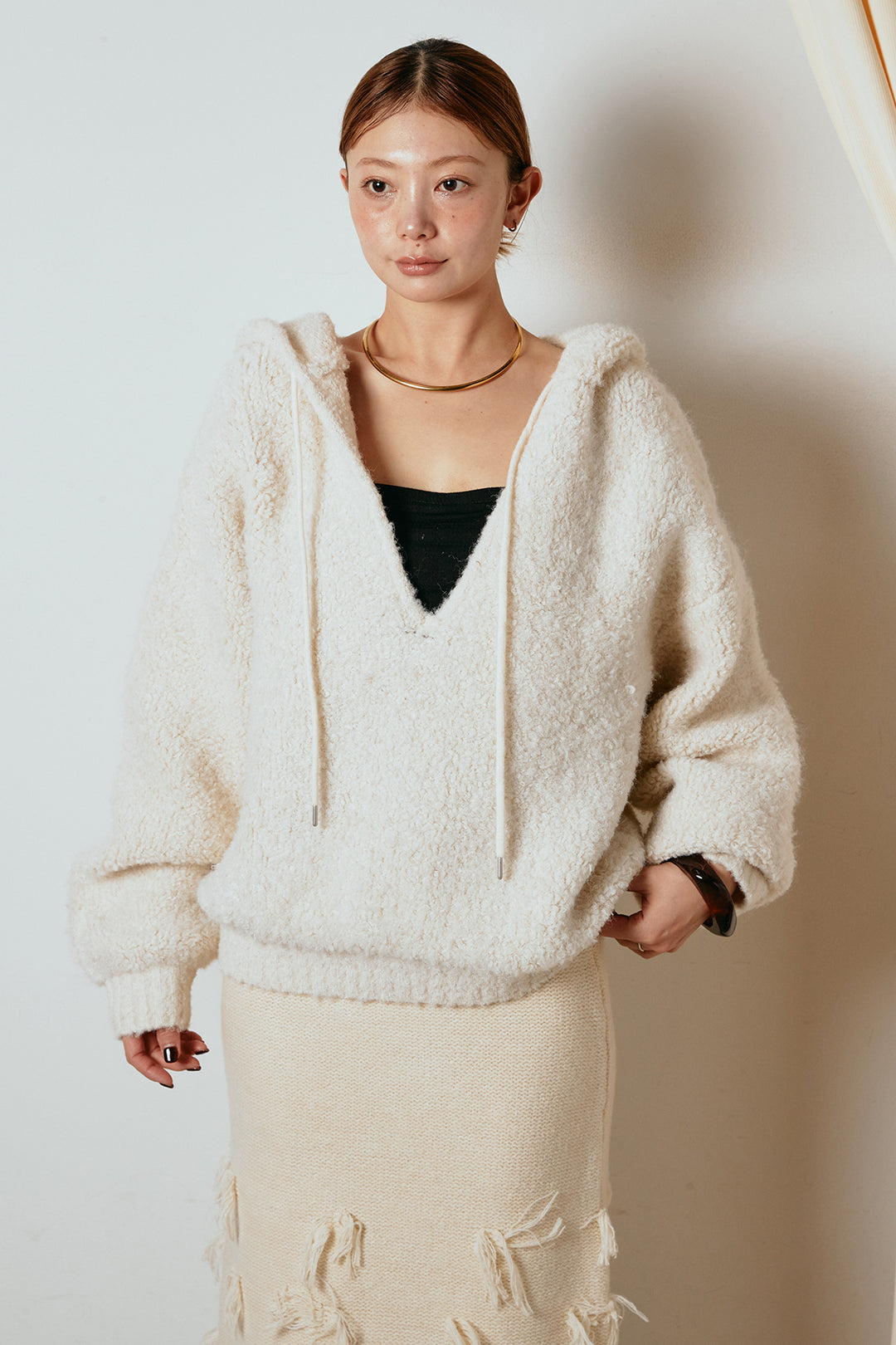 ブークレキーネックプルオーバー